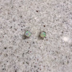 Genuine Opal studs 💎